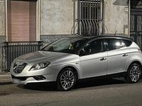 Usata Lancia Delta 120 CV (88 kW) 2009 Grigio Utilitaria