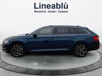 Usata Skoda Superb Executive 200 CV (147 kW) 2022 Blu/azzurro Station wagon