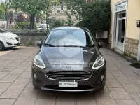 Usata Ford Fiesta Titanium 86 CV (63 kW) 2020 Grigio Utilitaria