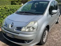 Usata Renault Grand Modus 75 CV (55 kW) 2011 Grigio Monovolume