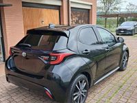 Usata Toyota Yaris Hybrid Lounge 131 CV (96 kW) 2022 Berlina