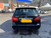 Usata Mercedes B180 116 CV (85 kW) 2013 Nero Utilitaria