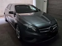 Usata Mercedes A180 122 CV (89 kW) 2013 Grigio Berlina