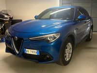 Usata Alfa Romeo Stelvio Executive 210 CV (154 kW) 2017 Blu SUV