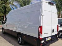 Usata Iveco Daily 136 CV (100 kW) 2021 Bianco Furgone