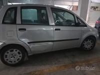 Käytetty Fiat Idea 69 HP (50 kW) 2005 Harmaa Tila-auto