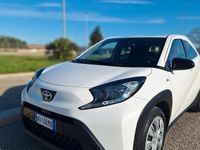 Usata Toyota Aygo X Lounge 72 CV (52 kW) 2023 Bianco SUV