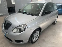 Usata Lancia Ypsilon 69 CV (50 kW) 2011 Argento Utilitaria
