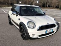Usata Mini ONE 75 CV (55 kW) 2009 Beige Utilitaria