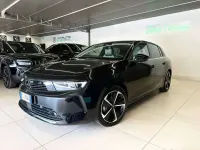 Usata Opel Astra Elegance 131 CV (96 kW) 2024 Nero Utilitaria