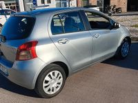 Usata Toyota Yaris 68 CV (50 kW) 2006 Grigio Utilitaria