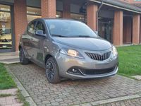 Usata Lancia Ypsilon Gold 69 CV (50 kW) 2022 Grigio Utilitaria