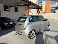 Usata Lancia Ypsilon 77 CV (56 kW) 2011 Argento Utilitaria