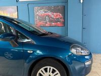 Usata Fiat Punto 69 CV (50 kW) 2012 Blu Berlina