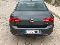 Usata VW Passat 150 CV (110 kW) 2016 Berlina