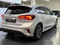 Usata Ford Focus ST 115 CV (84 kW) 2025 Grigio Berlina