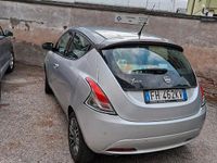 Usata Lancia Ypsilon 69 CV (50 kW) 2017 Grigio Utilitaria