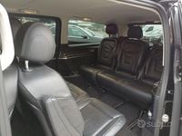 Usata Mercedes V250 Premium 190 CV (139 kW) 2023 Nero Monovolume