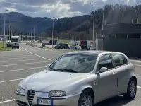 Usata Alfa Romeo 147 Distinctive 105 CV (77 kW) 2001 Utilitaria