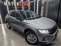 Usata VW T-Roc R-line 116 CV (85 kW) 2025 Grigio SUV