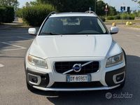 Usata Volvo XC70 175 CV (128 kW) 2010 Bianco Station wagon