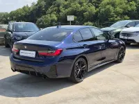 Usata BMW 330 M Sport 286 CV (210 kW) 2023 Blu scuro Utilitaria