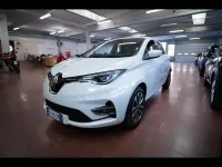 Usata Renault Zoe Zen 100 kW (136 CV) 2021 Grigio chiaro Utilitaria