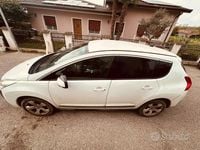 Usata Peugeot 3008 115 CV (84 kW) 2012 Bianco Station wagon