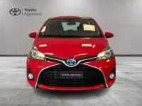 Usata Toyota Yaris Hybrid Active 101 CV (74 kW) 2017 Rosso Berlina