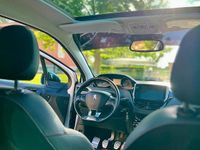 Usata Peugeot 208 120 CV (88 kW) 2016 Bianco Utilitaria