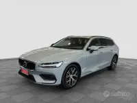Usata Volvo V60 Core 197 CV (144 kW) 2024 Grigio Station wagon