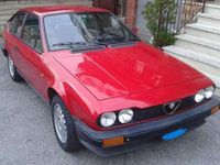 Usata Alfa Romeo GTV 129 CV (94 kW) 1986 Rosso Coupé