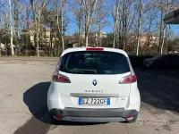 Käytetty Renault Scenic E-Tech 110 HP (80 kW) 2015 Valkoinen Tila-auto