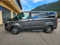 Usata Ford Tourneo Titanium 129 CV (94 kW) 2022 Nero Monovolume
