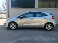 Usata Kia Rio 75 CV (55 kW) 2016 Grigio Utilitaria