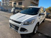 Usata Ford Kuga Titanium 120 CV (88 kW) 2015 Bianco SUV
