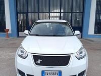 Usata DR DR5 118 CV (86 kW) 2014 Bianco SUV