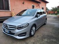 Usata Mercedes 180 116 CV (85 kW) 2015 Grigio Berlina