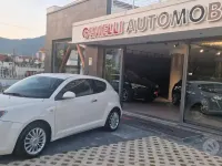 Usata Alfa Romeo MiTo 70 CV (51 kW) 2015 Bianco Utilitaria