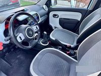 Usata Renault Twingo SE 69 CV (50 kW) 2024 Blu/azzurro Utilitaria