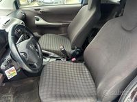 Usata Toyota iQ 68 CV (50 kW) 2009 Grigio Utilitaria