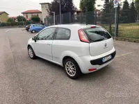 Usata Fiat Grande Punto S 69 CV (50 kW) 2012 Bianco Utilitaria
