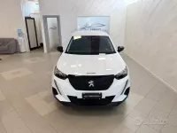 Usata Peugeot 2008 Active 110 CV (80 kW) 2022 Bianco SUV