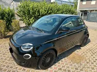 Usata Fiat 500e La Prima 42 kW (58 CV) 2022 Nero Berlina