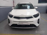 Usata Kia Stonic Urban 101 CV (74 kW) 2022 Bianco SUV