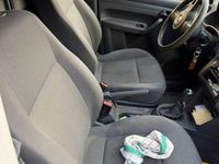 Begagnad VW Caddy 102 HK (75 kW) 2015 Grå Minibuss