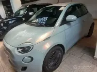 Usata Fiat 500e Business 42 kW (58 CV) 2020 Blu Berlina