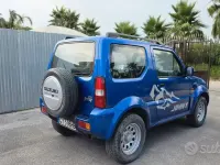 Usata Suzuki Jimny 86 CV (63 kW) 2010 Bluazzurro SUV