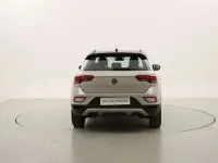 Usata VW T-Roc Life 110 CV (80 kW) 2022 Grigio SUV