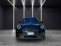 Usata Mini ONE Classic 75 CV (55 kW) 2021 Midnight black Utilitaria